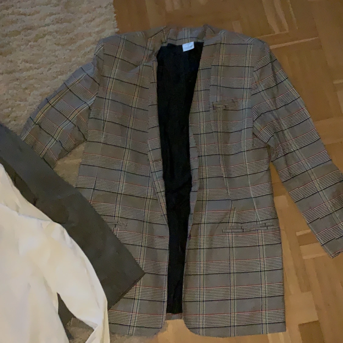 En kavaj och en skjort  - 90