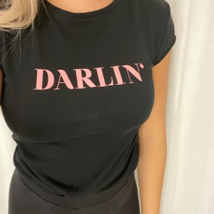 T-shirt - T-shirt från nakd som inte kommer till använding. 40 +frakt