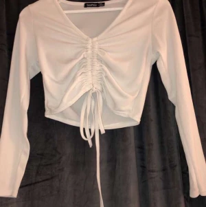 Fin topp från boohoo - Bra skick , använd fåtal gånger