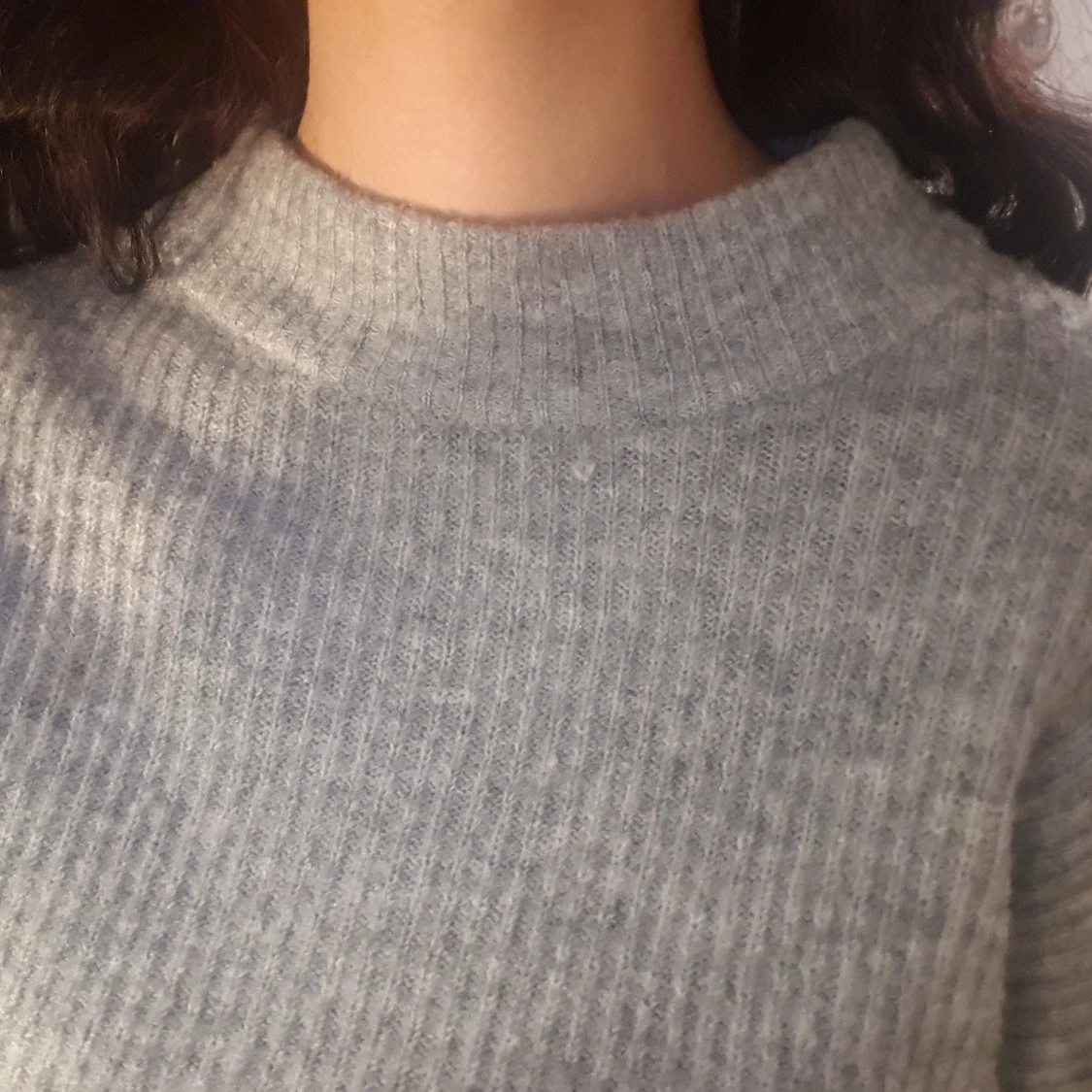 Grå stickad tröja - 91