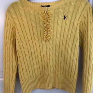  - En gul Ralph Lauren tröja aldrig använd (bra skick) frakt tillkommer 