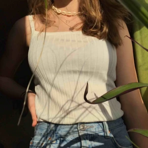  - 🤍🤍Linne från H&M.  Köparen står för frakten. <3