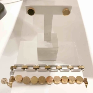  - Smycken från Edblad. Örhängen + 2 armband 