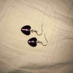  - Lila hjärtan!!! Så fina!!! Köp, köp, köp!! FRAKT INGÅR