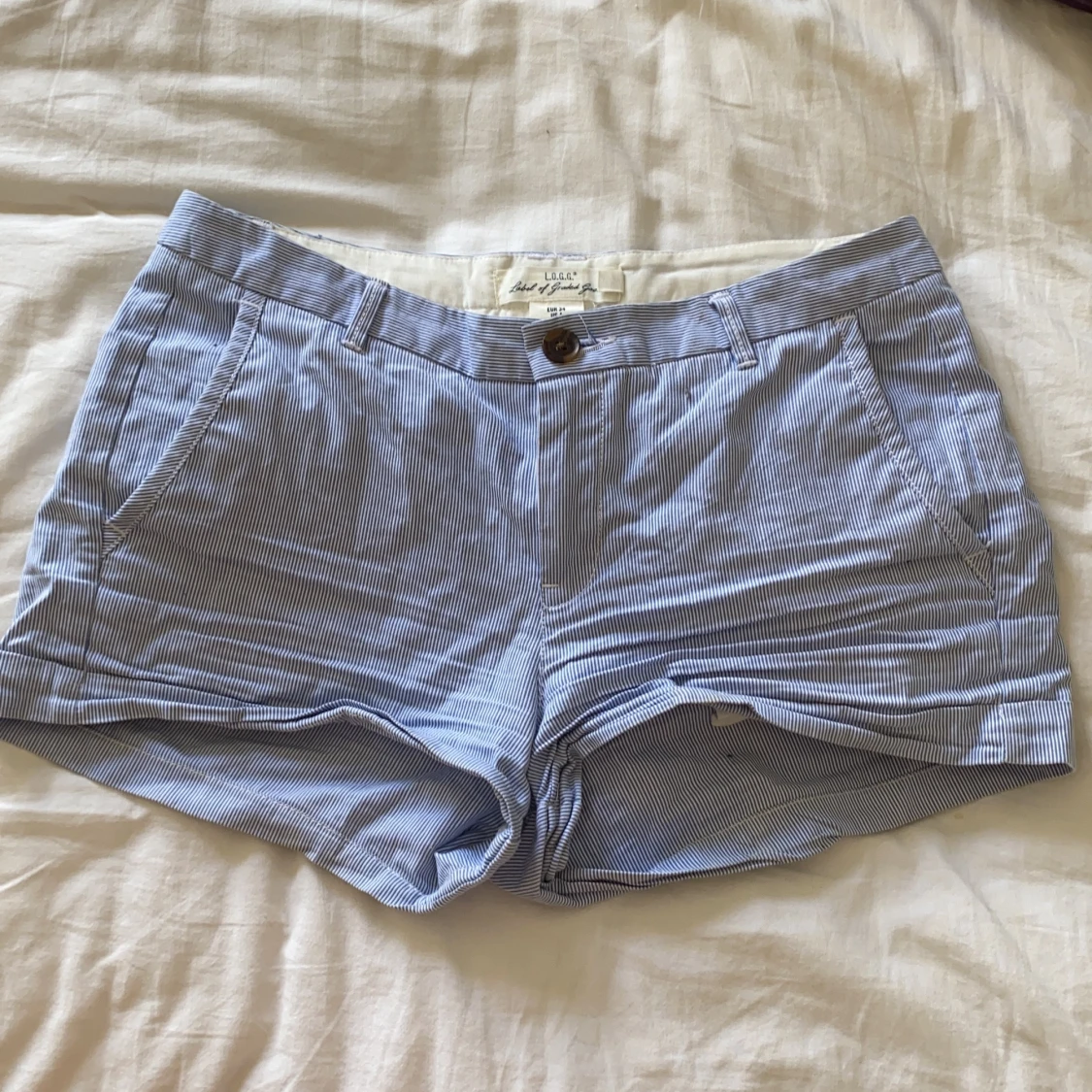 Blå randiga shorts - 90