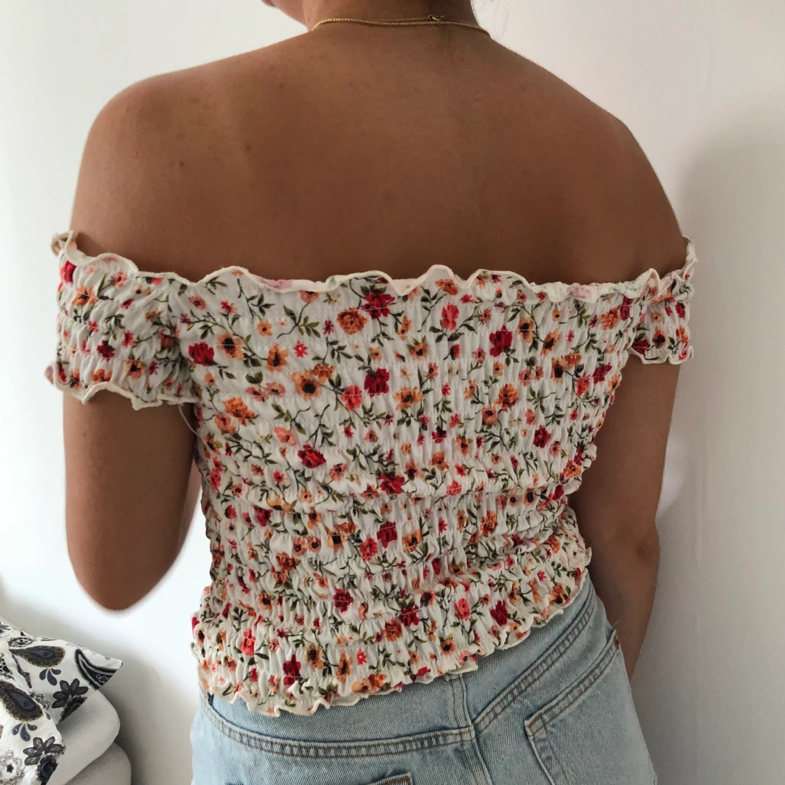 Off the shoulder top! - 90