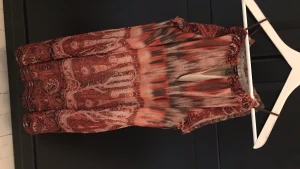 Klänning - Klänning från Mango. Felfri