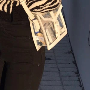 Nakd väska - Genomskinlig nakd väska, använd fåtal gånger. Köparen står för frakt. 