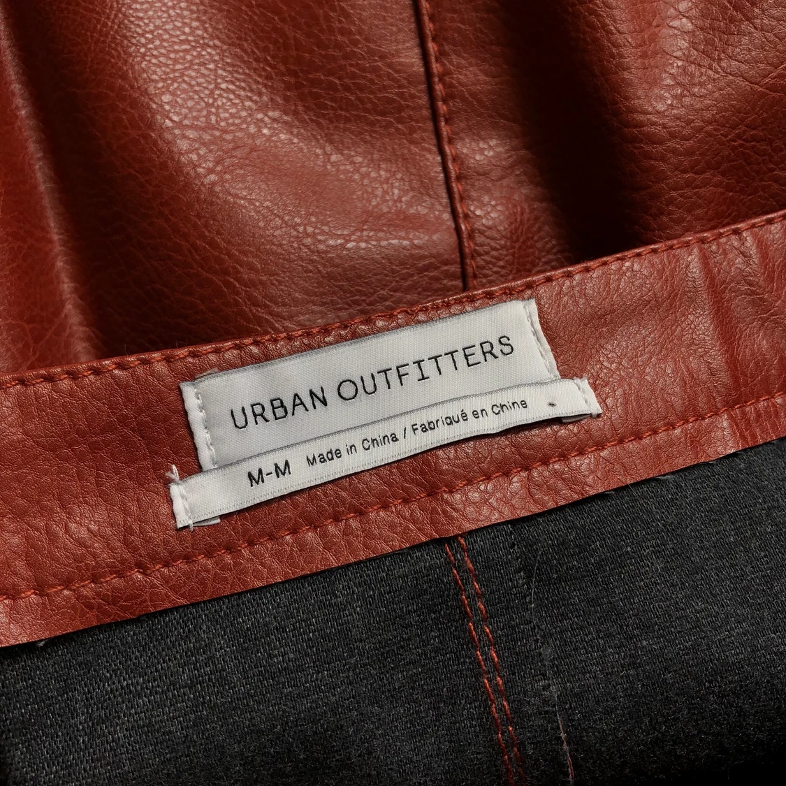 Skinnkjol Urban Outfitters  - 91