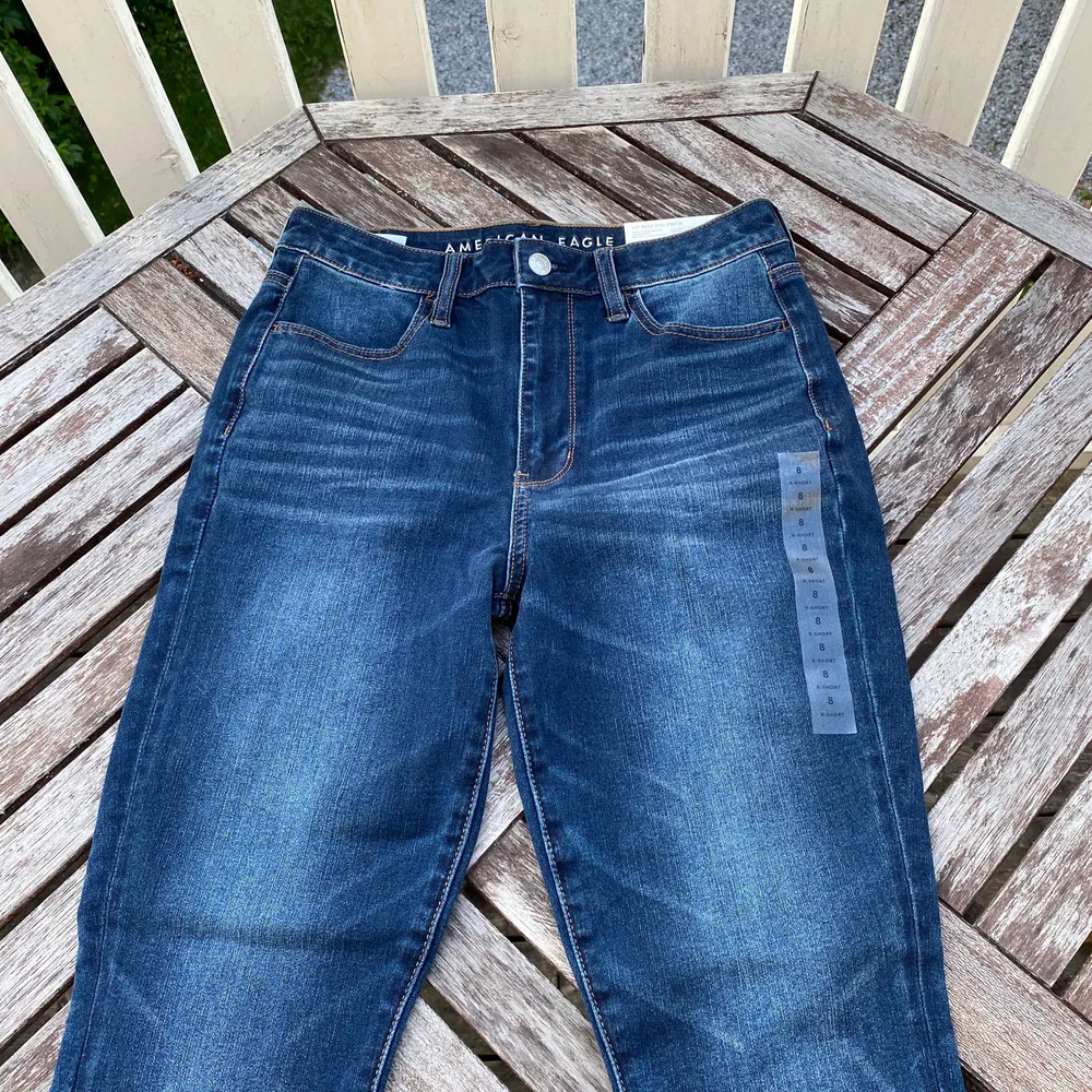 Korta strechig ma jeans, nypris 450:-. Jeans & Byxor.