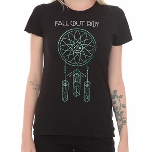  - Jättefin fall out boy tröja, köpt för ca 3 år sedan. Den är i storlek XL men passar bättre som L tycker jag. Köparen betalar frakten :)