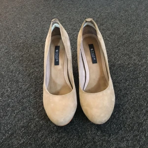  - Tiger of Sweden pumps. 