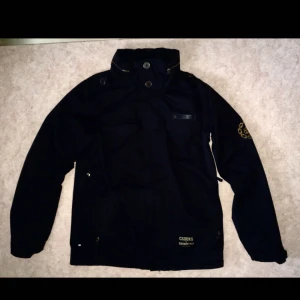  - Väldigt fin jacka kostar flera tusen 