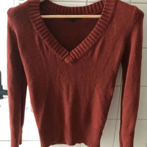  - Sweater, size S