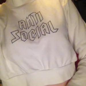  - Mysig magtröja med långa armar från Carlings. Använd kanske 2 gånger.