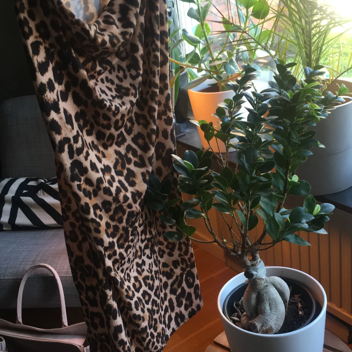 Leopardmönstrad klänning, strl XS