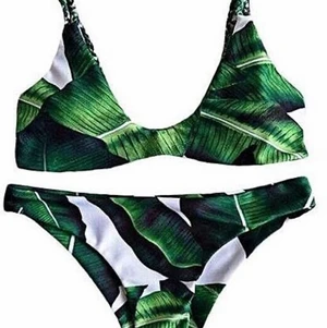 Zaful bikini-överdel - Zaful-bikiniöverdel i storlek S. Aldrig använd. För liten för mig. 