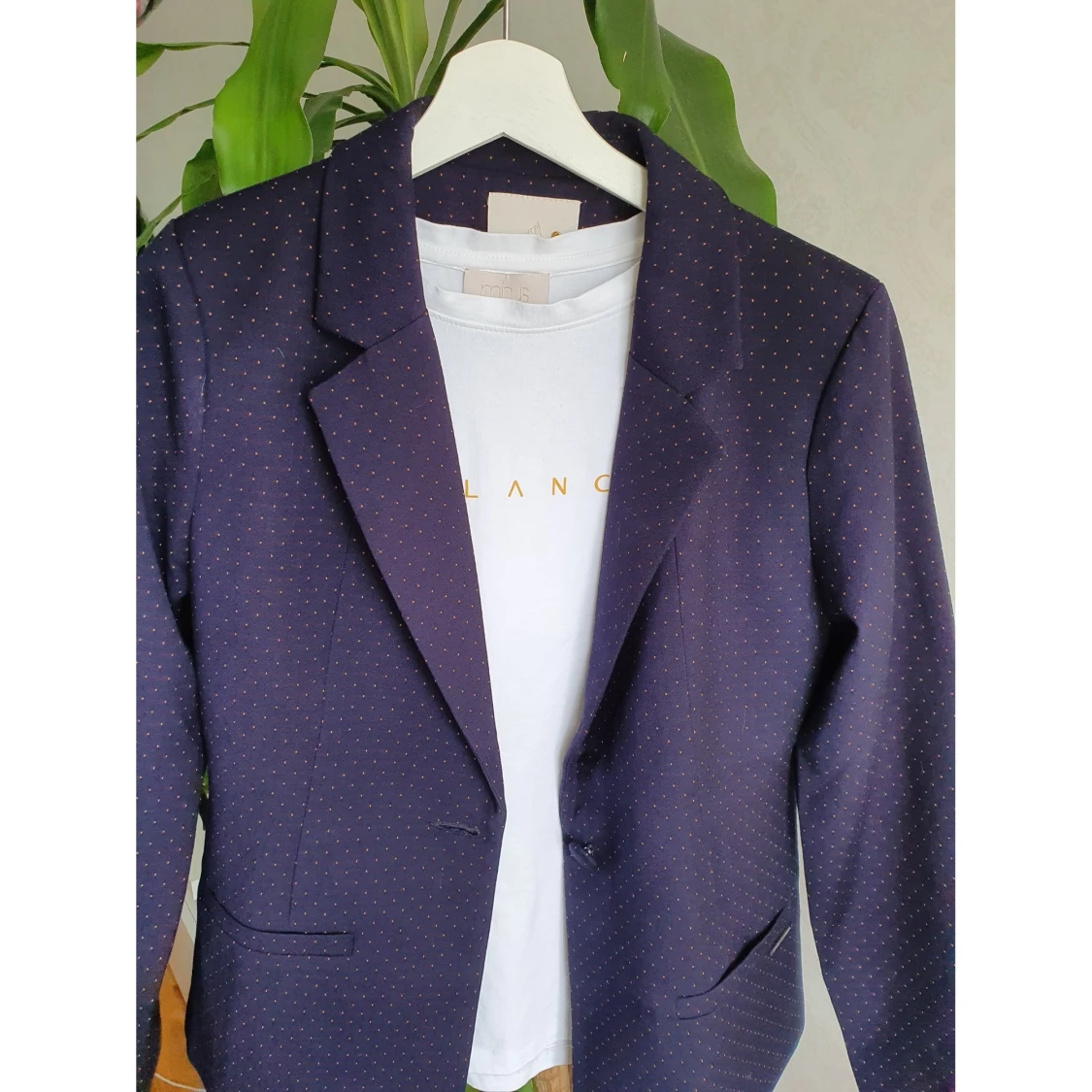 Minus jacket and tshirt size 36