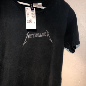 Tshirt - Helt ny från hm!