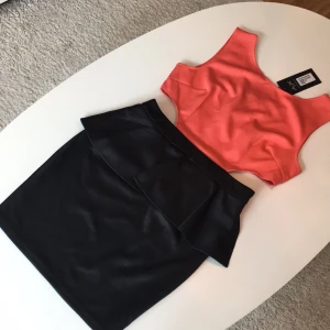  - Tajt klänning som aldrig använts. Prislapp på.