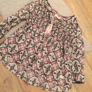  - En fin blus från Odd molly med fint mönster! 