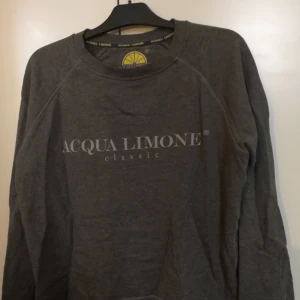  - Aldrig använd acqua limone hoddy 