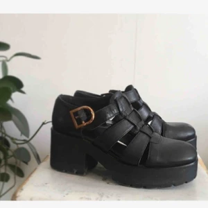  - Säljer ett par fina skor i fint skick från Vagabond!