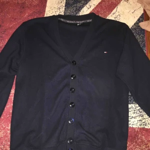  - Retro/vintage hilfiger kofta strl s 