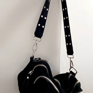 Väska - Använd väska men i jätte bra skick!!