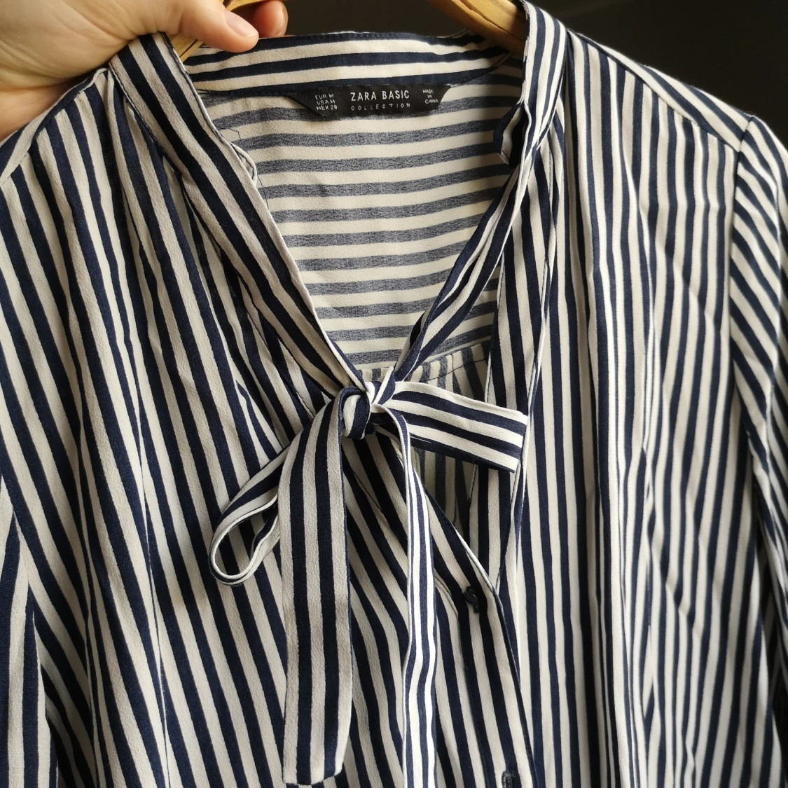 Zara - Blus med knytdetalj - 91