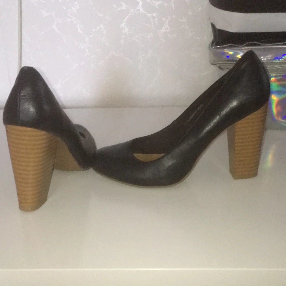 Snygga svarta klackar strl 38 - 90