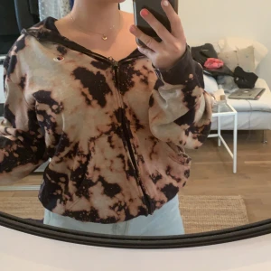 Hoodie champion - Oversized zip hoodie. Jag är normalt en storlek s och den sitter bra på mig