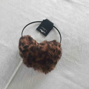  - Öronmuffar från Glitter, helt nya.