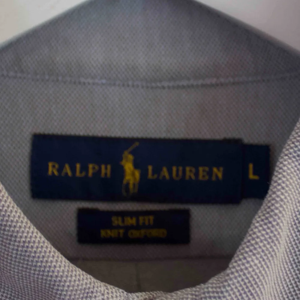 Polo Ralph Lauren skjorta i storlek L fint skick. Nypris 1200kr. Skjortor.