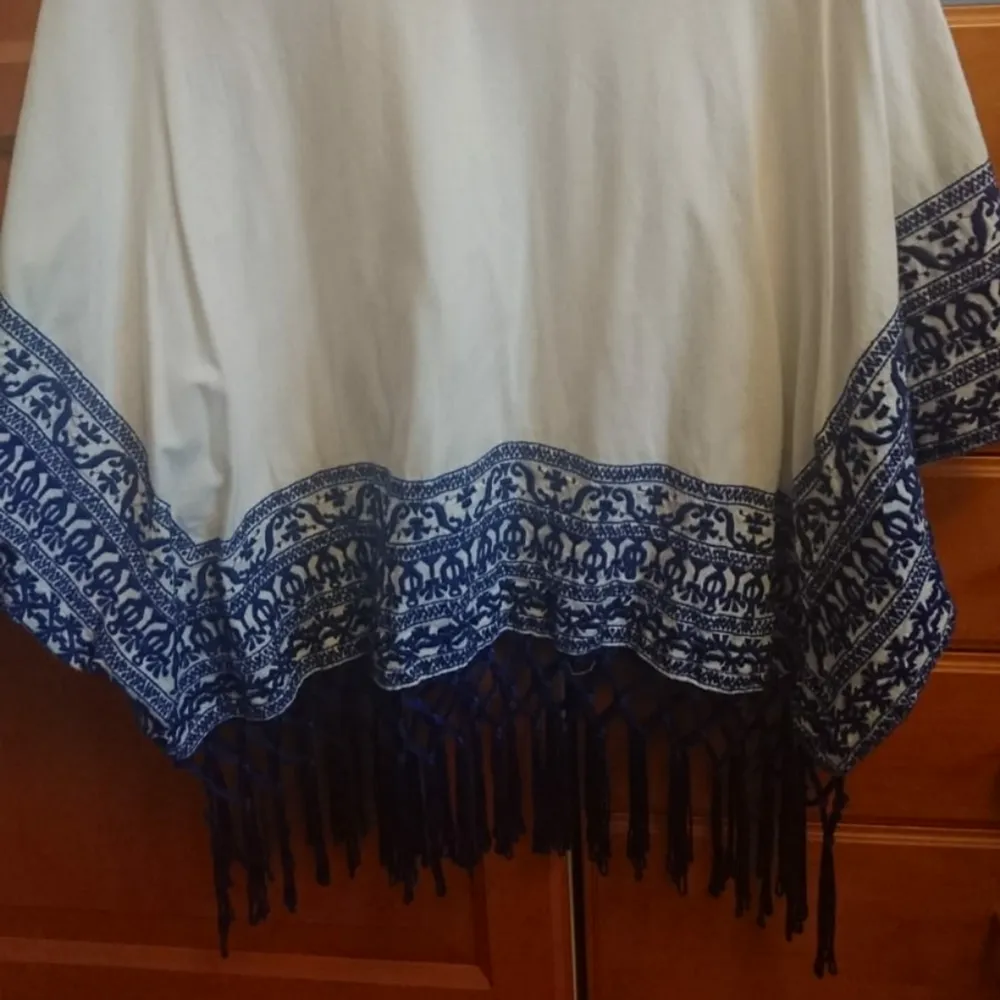 Vacker unik tröja från top-shop blå/vit. Toppar.