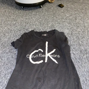 Calvin Klein  - Köparen står för frakten om du ej kan mötas upp i Helsingborg.