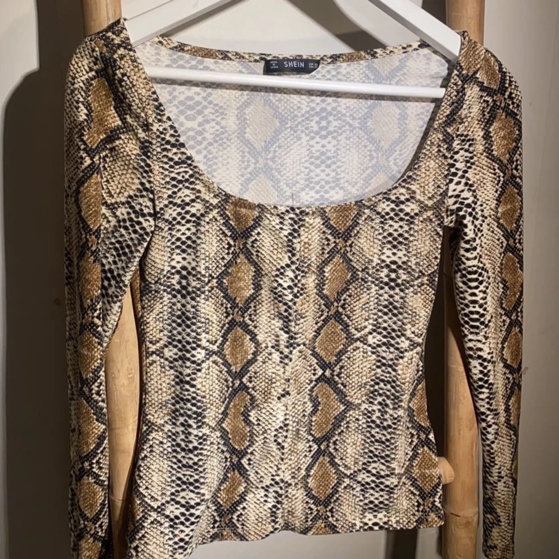 ORMMÖNSTRAD tröja  - 90