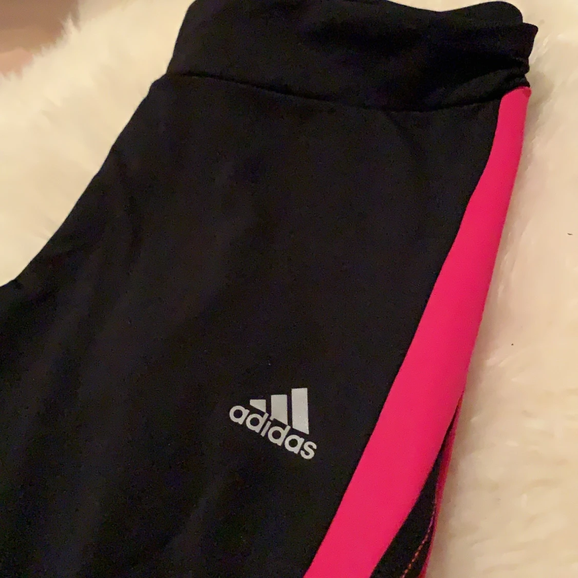 Adidas träningsbyxor  - 91