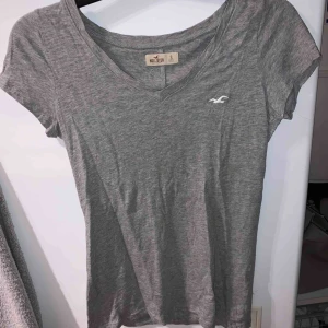  - En superfin tröja från Hollister för endast 99 + frakt. 