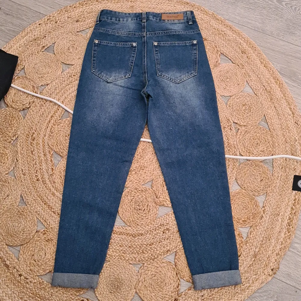 Jeans kortare modell. Jeans & Byxor.
