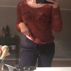 Stickad tröja  - Sjukt fin, nyskick, trendig