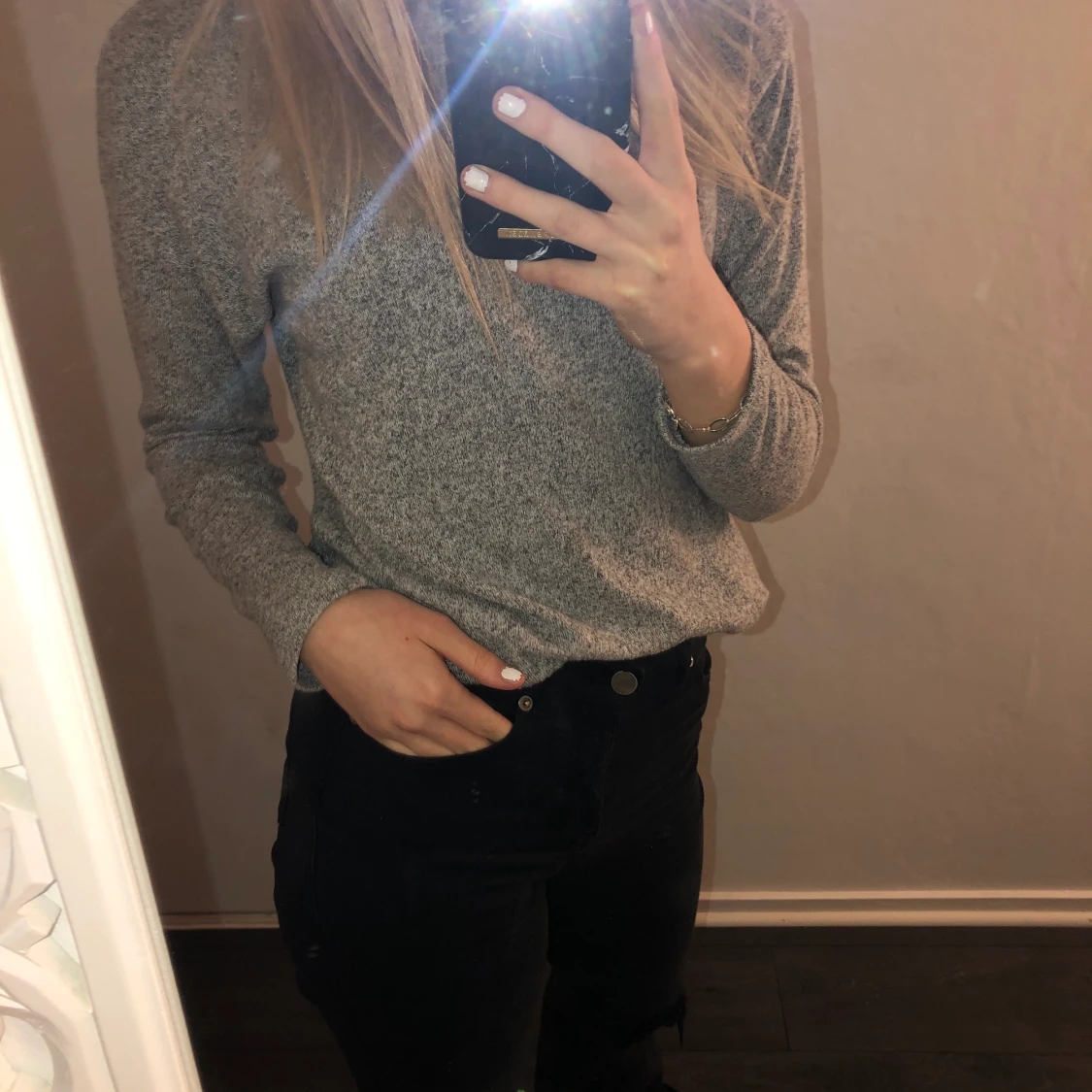 En grå tröja  - 90