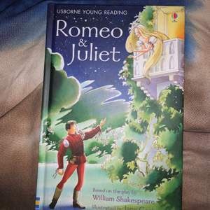 Den klassiska Romeo & Juliet av Shakespeare, i en lite simplare version med bilder på var sida. Boken är på engelska! Kan skickas mot 59kr.