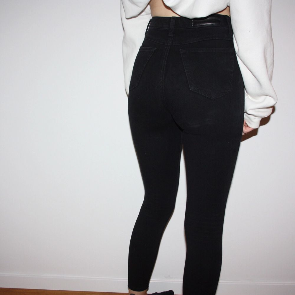 Svarta Spray On jeans BIKBOK XS