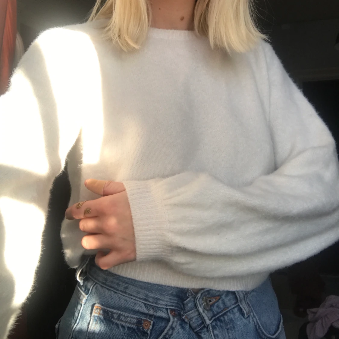 Fluffig tröja med ballongärmar 