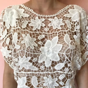  - Virkad vintage top 💖  Jätte fin som strandplagg över badkläder✨ 