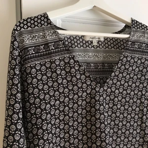  - Skön tunika/klänning från Barcelona. Så gott som oanvänd!
