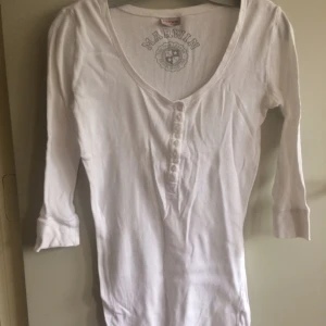  - Långärmad Från Marwin i stl medium, fint skick!