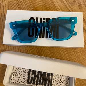 coola solglasögon från chimi💕 Modell ”Aqua #004 Clear” Helt nya! Fodral, putsduk samt låda tillkommer. (Nypris: 1000kr)