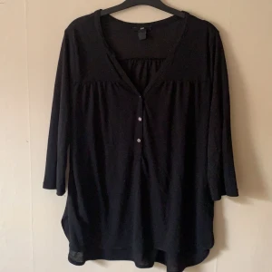 T-tröja - Enkel skön t-tröja fårm HM